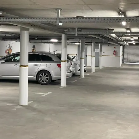 Arielle Mit Terrasse 泽姆平