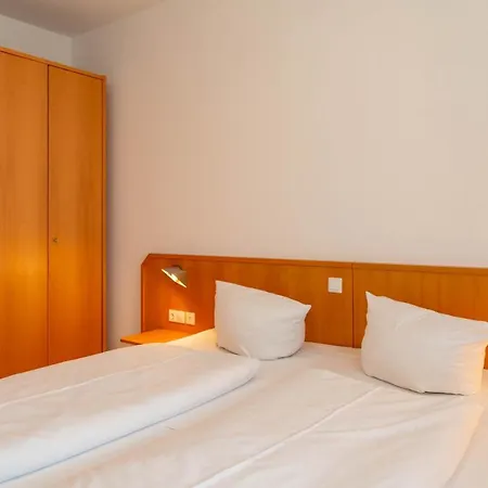 公寓 Arielle Mit Terrasse